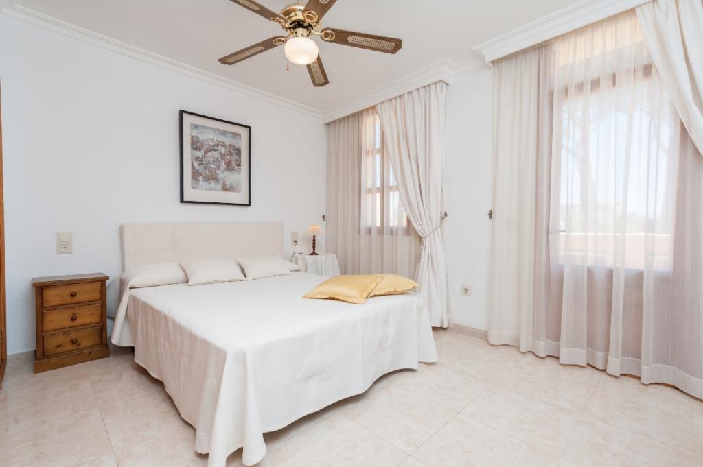 Bella Villa Alcudia  Rum bild
